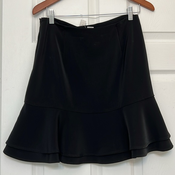 White House Black Market skirt - Picture 6 of 6